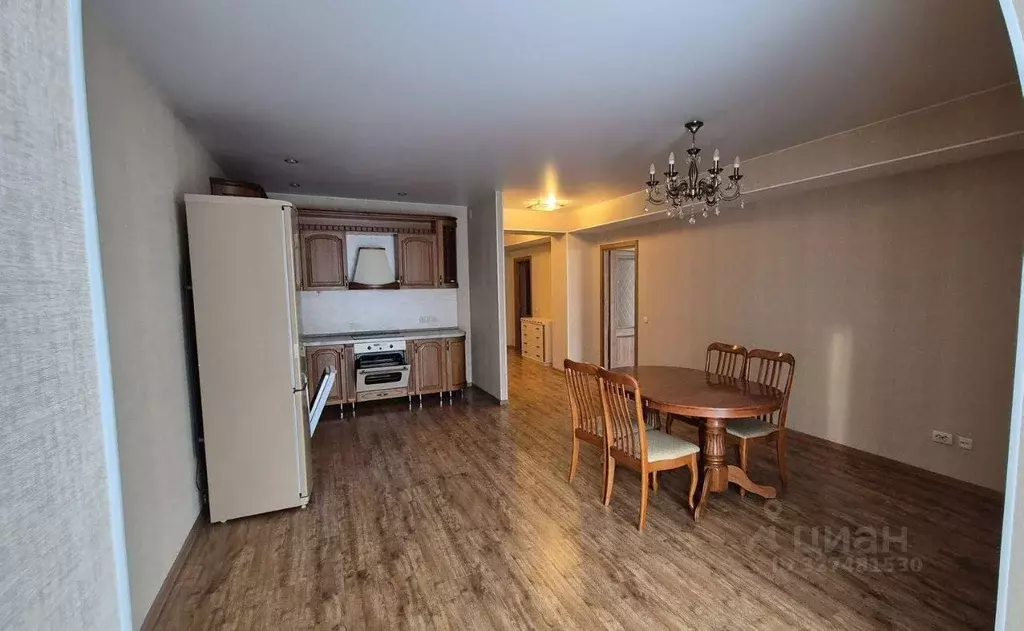 2-к кв. Сахалинская область, Южно-Сахалинск просп. Мира, 267Б (132.0 ... - Фото 1