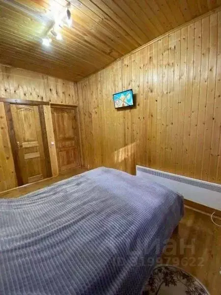 Комната Карачаево-Черкесия, Зеленчукский район, с. Архыз  (16.0 м) - Фото 1