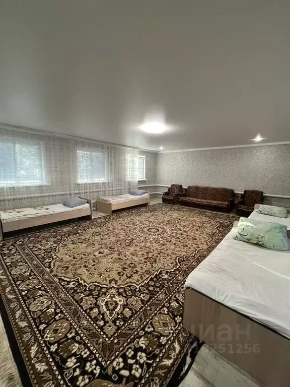Дом в Оренбургская область, Соль-Илецк ул. Дружбы, 27 (100 м) - Фото 0