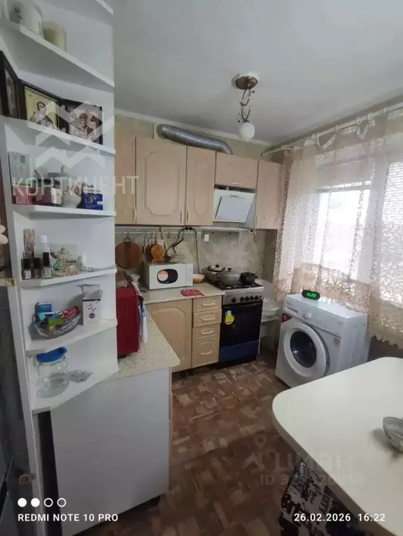 1-к кв. Крым, Черноморское пгт ул. Южная, 3 (28.0 м) - Фото 1