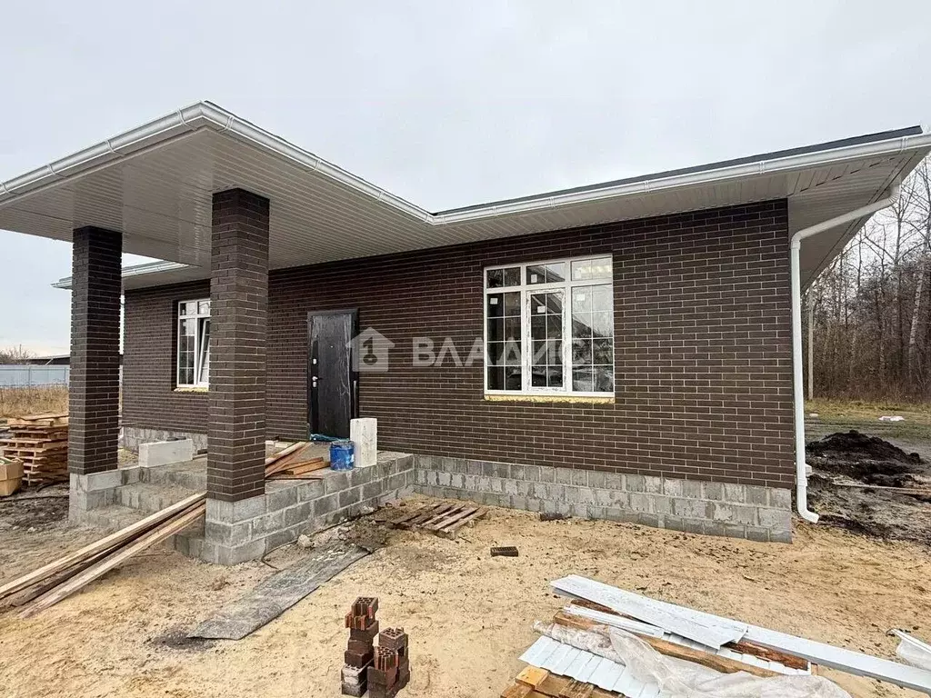 Дом в Белгородская область, Старооскольский городской округ, с. ... - Фото 2