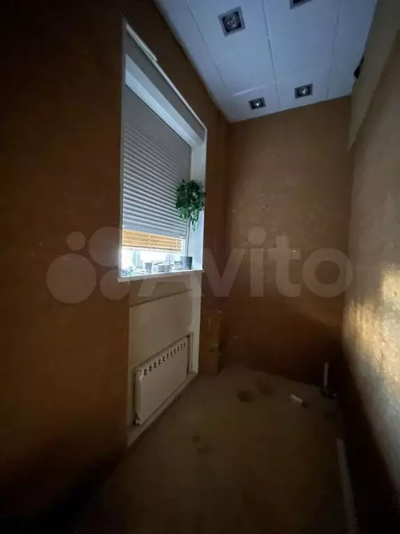 Свободного назначения 7,3 м2 под услуги/офис - Фото 1