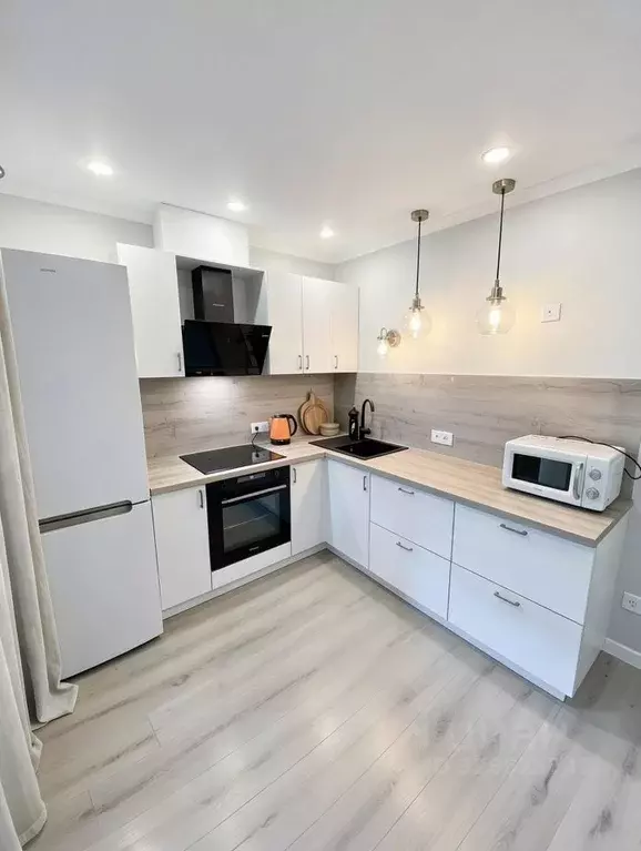 1-к кв. Тюменская область, Тюмень ул. Монтажников, 34 (41.0 м) - Фото 1