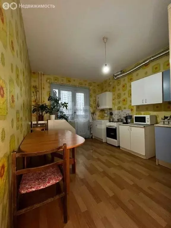 3-комнатная квартира: Санкт-Петербург, Ленинский проспект, 57к1 (81 м) - Фото 1