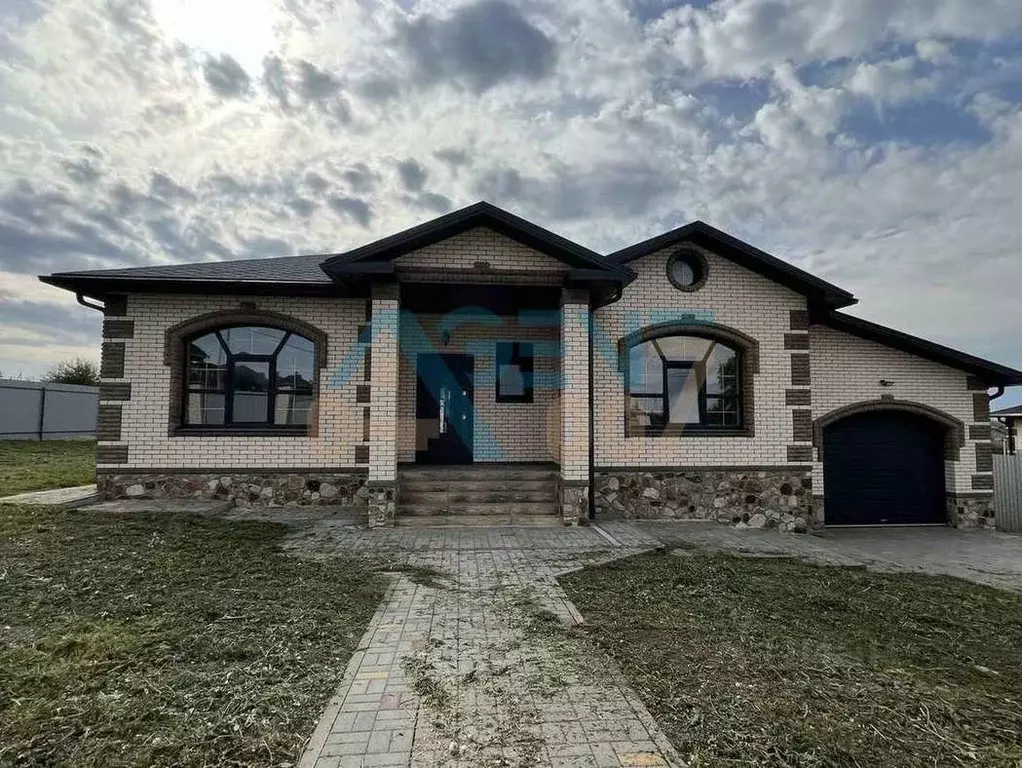 Дом в Белгородская область, Белгородский район, Дубовское с/пос, пос. ... - Фото 1