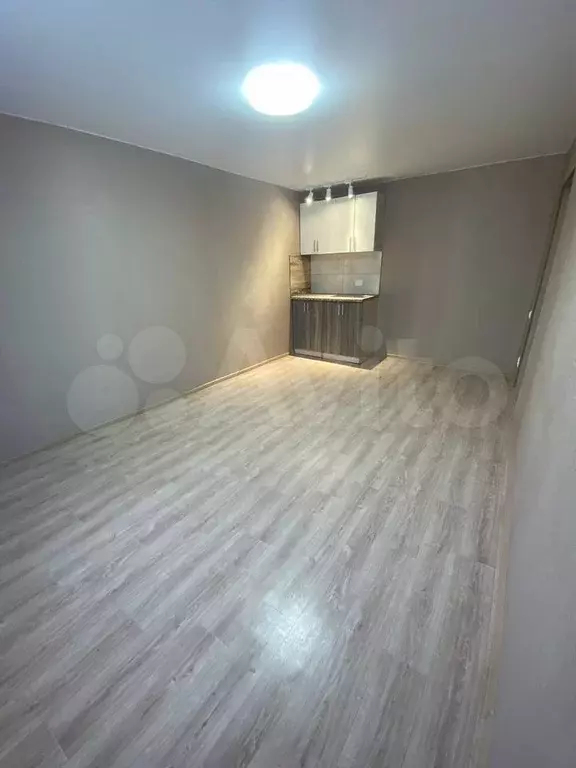 Комната 18 м в 8-к., 7/9 эт. - Фото 1