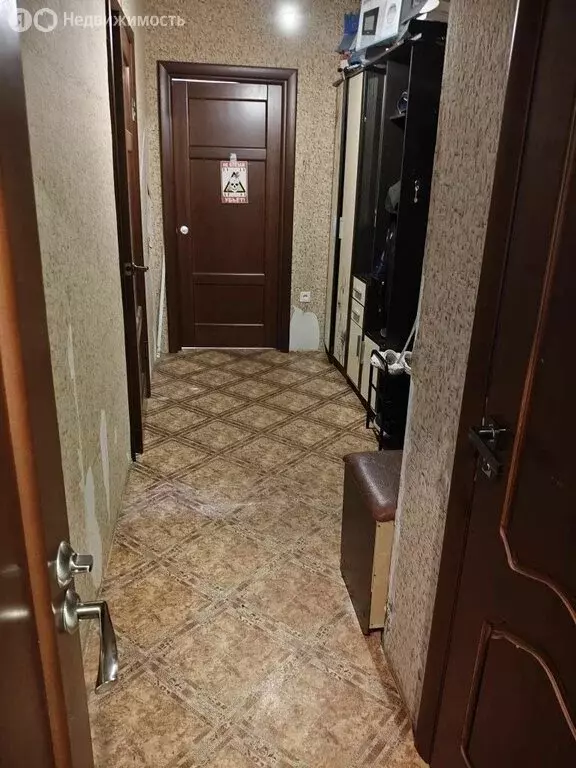 2-комнатная квартира: посёлок Кобринское, Центральная улица, 1Б (50.6 ... - Фото 2