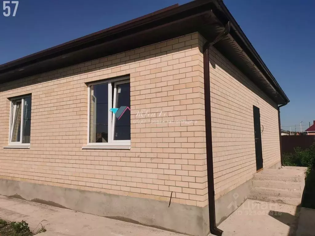 Дом в Краснодарский край, Динская ст-ца ул. Янковского, 54 (75 м) - Фото 2