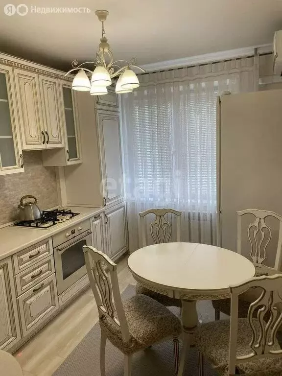 3-комнатная квартира: Белгород, улица Губкина, 29 (60 м) - Фото 0