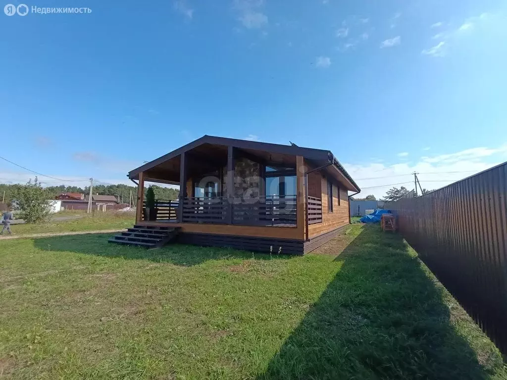 Дом в Калужская область, Дзержинский муниципальный округ, сельское ... - Фото 1