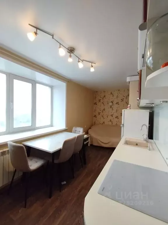 2-к кв. Свердловская область, Екатеринбург ул. Бебеля, 120 (70.0 м) - Фото 1