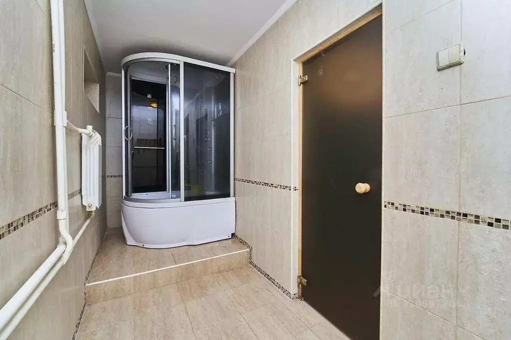 Дом в Краснодарский край, Краснодар ул. Имени 40-летия Победы (259 м) - Фото 1