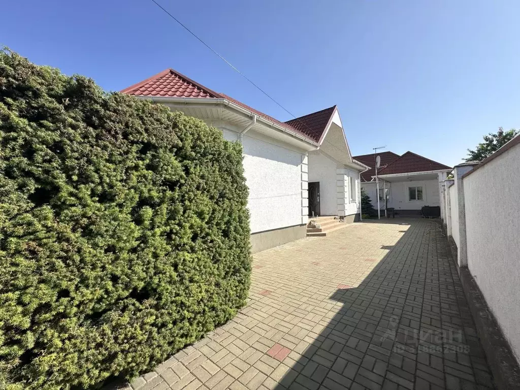 Дом в Крым, Симферополь ул. Битумная, 56А (150 м) - Фото 0