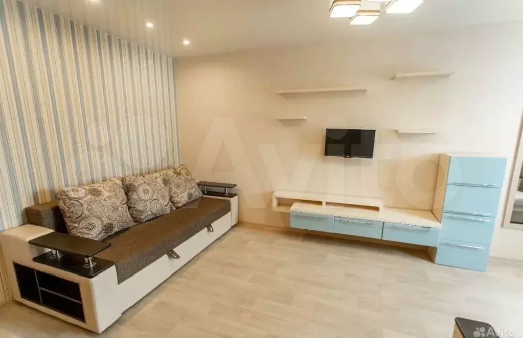 1-к. квартира, 31 м, 5/5 эт. - Фото 0