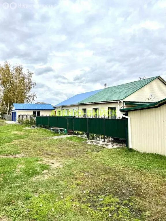 Дом в село Новая Чемровка, Шоссейная улица, 7 (68.2 м) - Фото 1