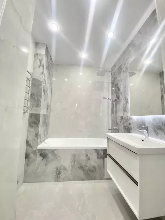 Продаётся 2-к квартира, 64 м - Фото 0