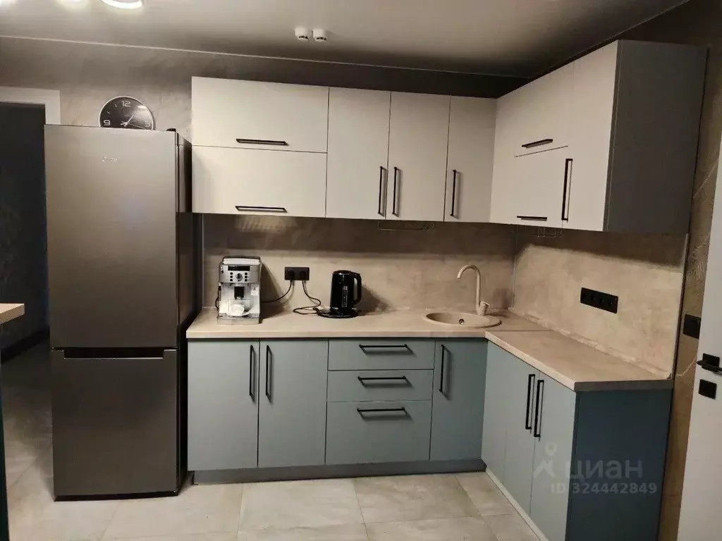 Комната Омская область, Омск ул. Малиновского, 12к3 (18.0 м) - Фото 2