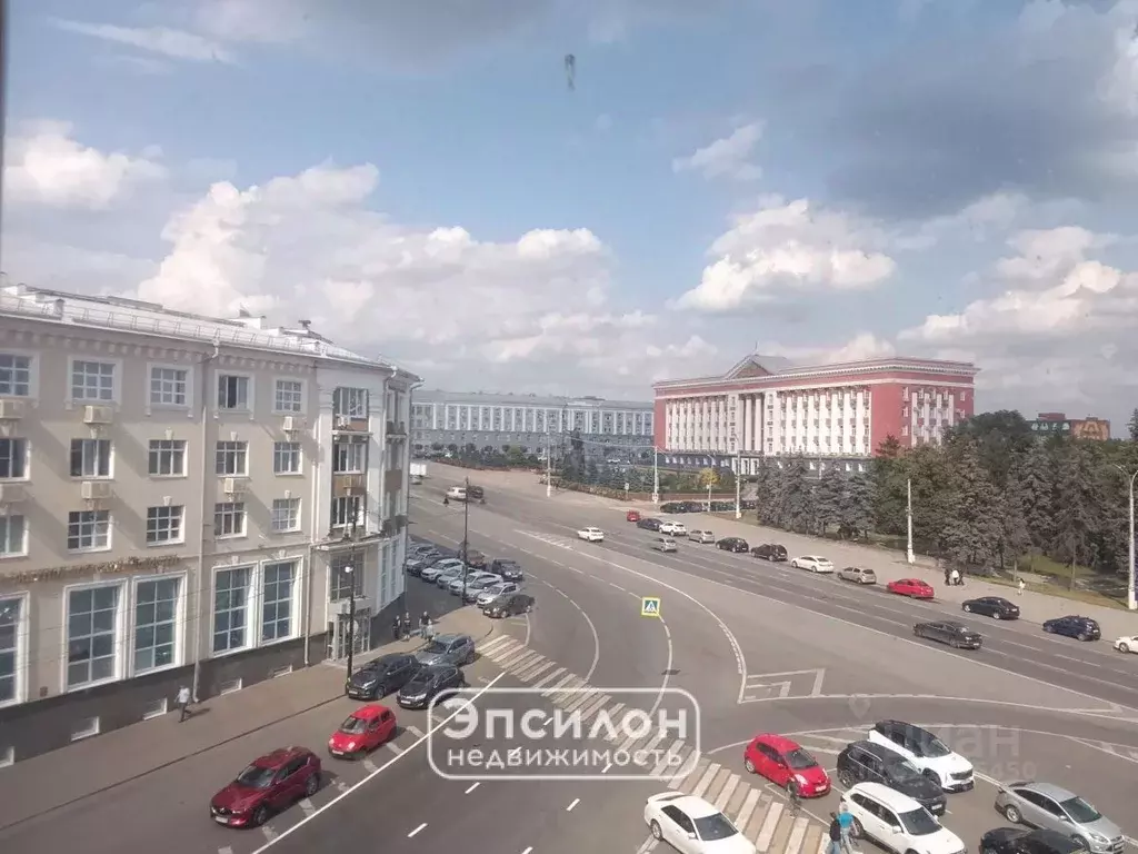 2-к кв. Курская область, Курск Красная пл., 2/4 (54.0 м) - Фото 1