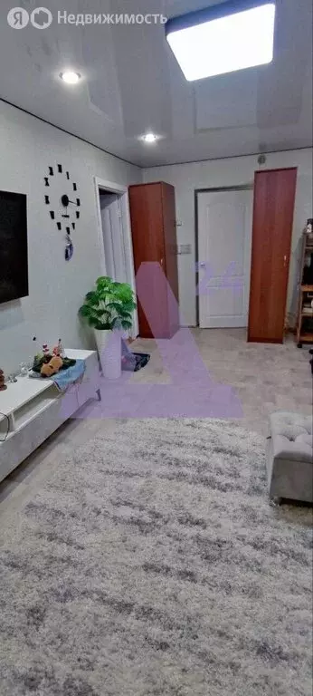 3-комнатная квартира: Краснокамск, улица Калинина, 8 (62 м) - Фото 2