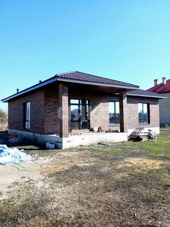 Дом в Липецкая область, Добровский муниципальный округ, с. Капитанщино ... - Фото 1