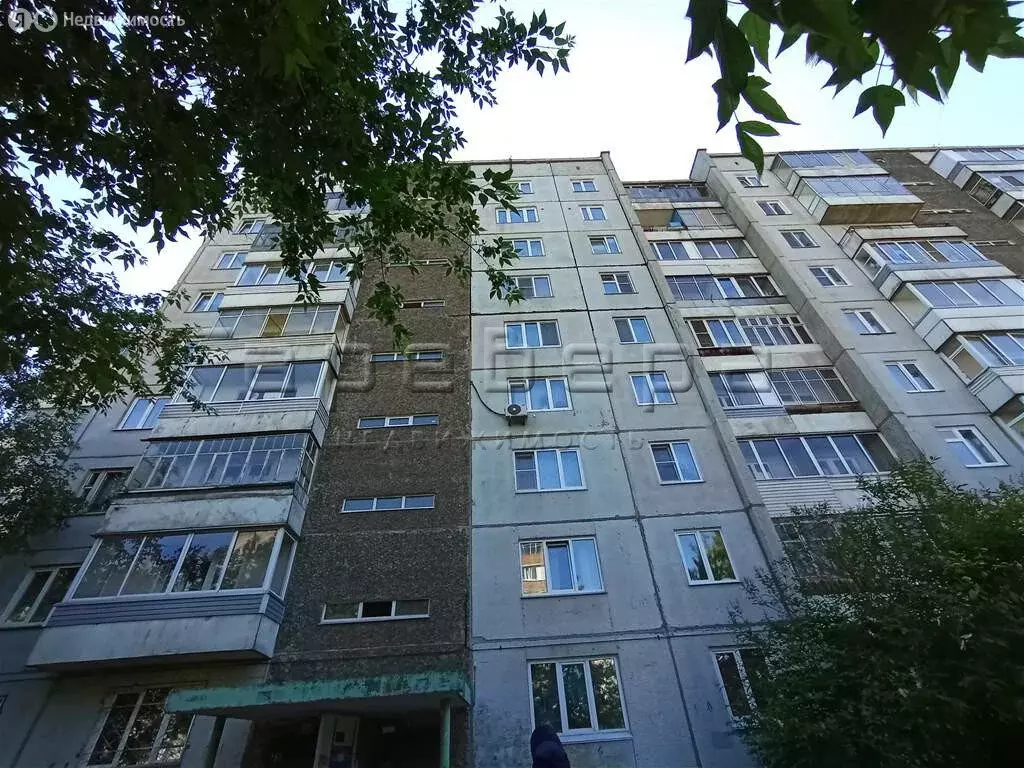 3-комнатная квартира: Красноярск, улица Менжинского, 8 (65 м) - Фото 0