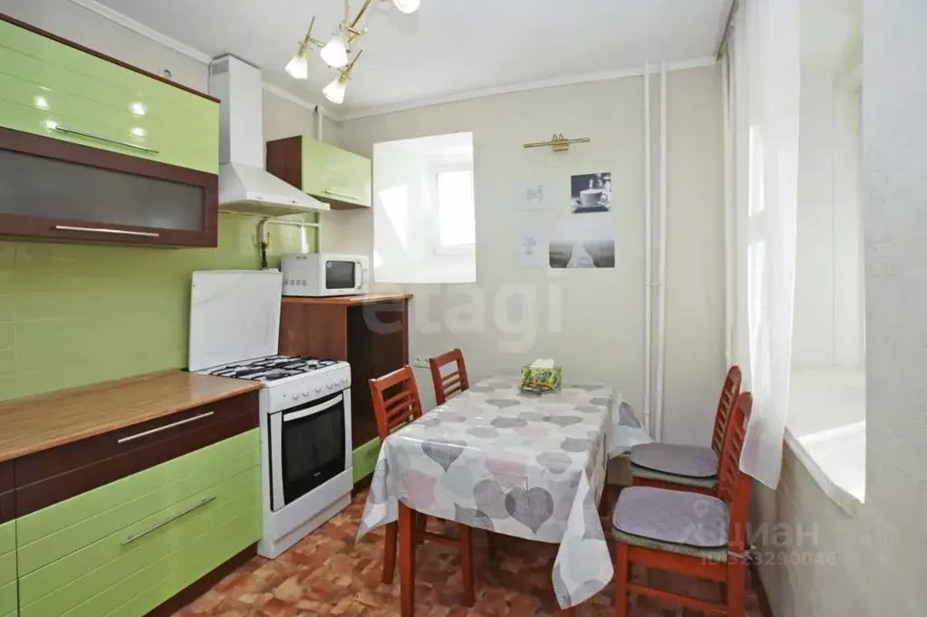 2-к кв. Омская область, Омск ул. Масленникова, 66 (58.6 м) - Фото 1