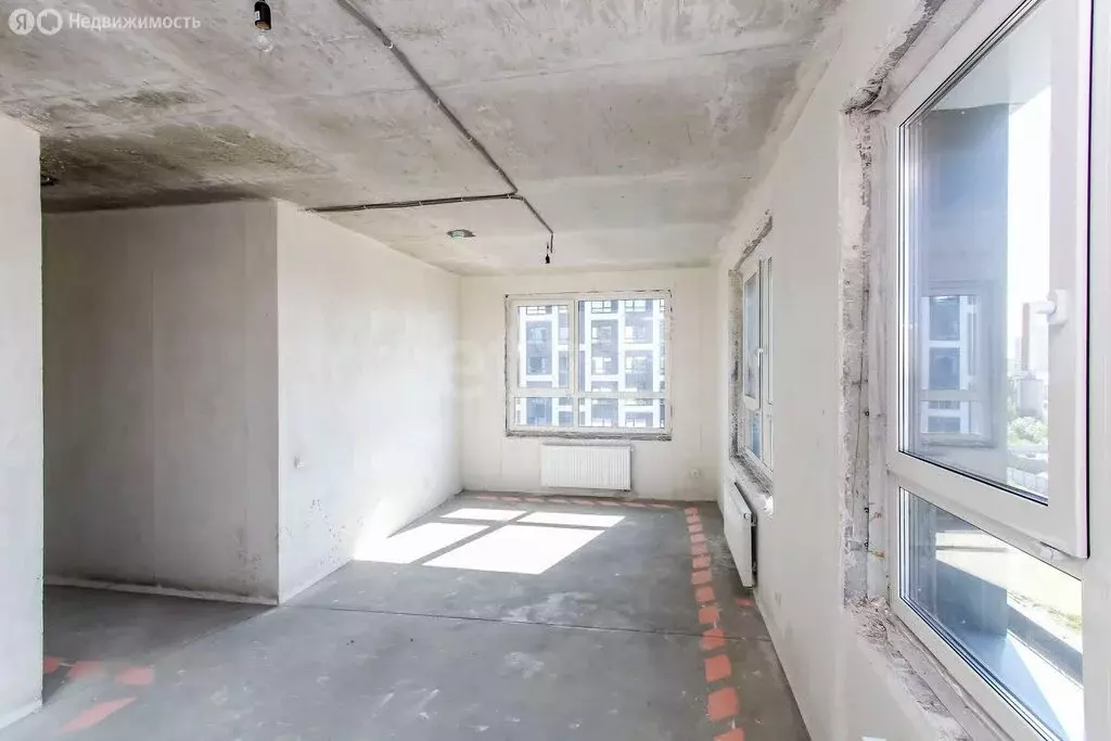 2-комнатная квартира: Тюмень, улица Ветеранов Труда, 36к1 (67.5 м) - Фото 1