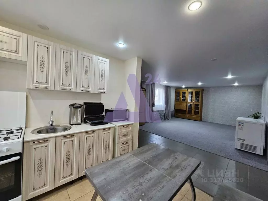 Дом в Алтайский край, Барнаул городской округ, Поселок Казенная заимка ... - Фото 1