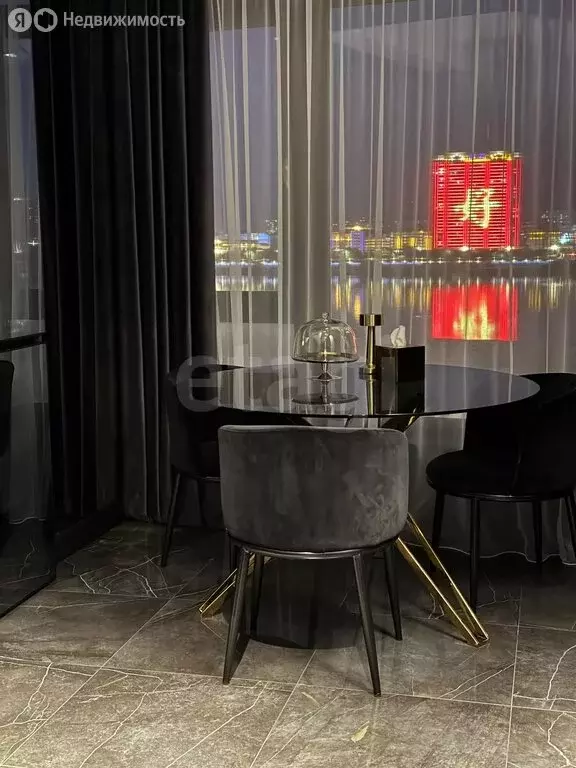 1-комнатная квартира: Благовещенск, улица Ленина, 176/2 (87 м) - Фото 1