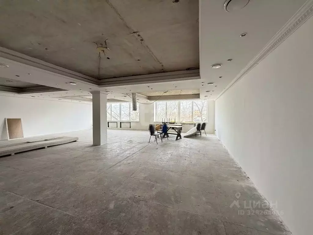 Помещение свободного назначения в Калужская область, Калуга ул. ... - Фото 1