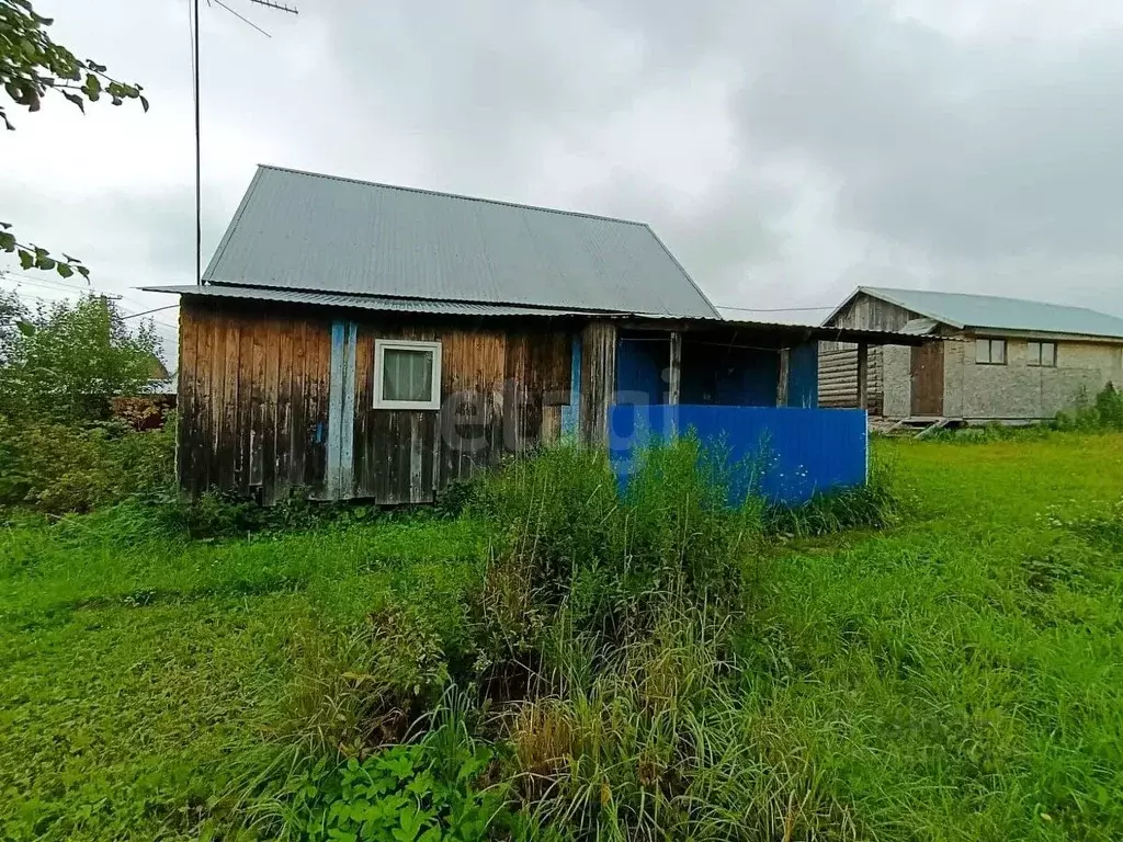 Дом в Башкортостан, Нуримановский район, Павловский сельсовет, с. ... - Фото 1