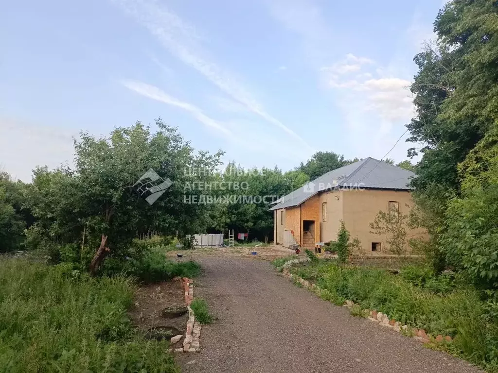 Дом в Рязанская область, Захаровский муниципальный округ, с. Байдики  ... - Фото 1