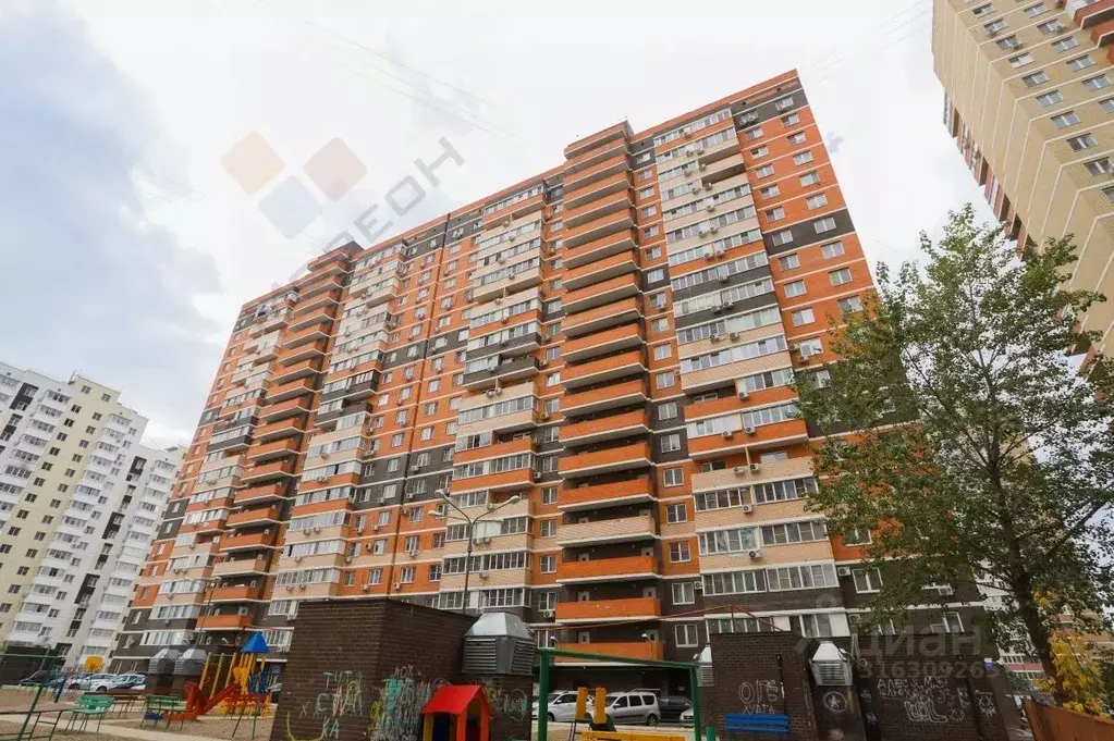 Помещение свободного назначения в Краснодарский край, Краснодар просп. ... - Фото 0