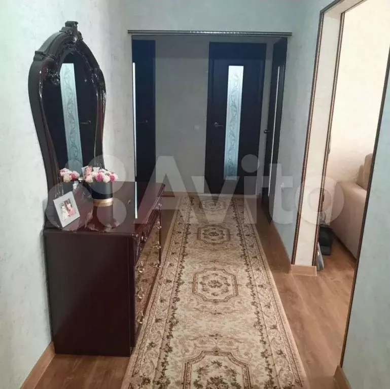 3-к. квартира, 70 м, 4/9 эт. - Фото 1