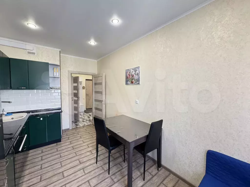 2-к. квартира, 60 м, 9/10 эт. - Фото 1