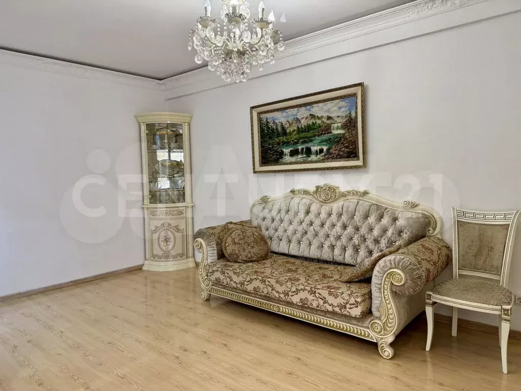 3-к. квартира, 90 м, 3/10 эт. - Фото 1