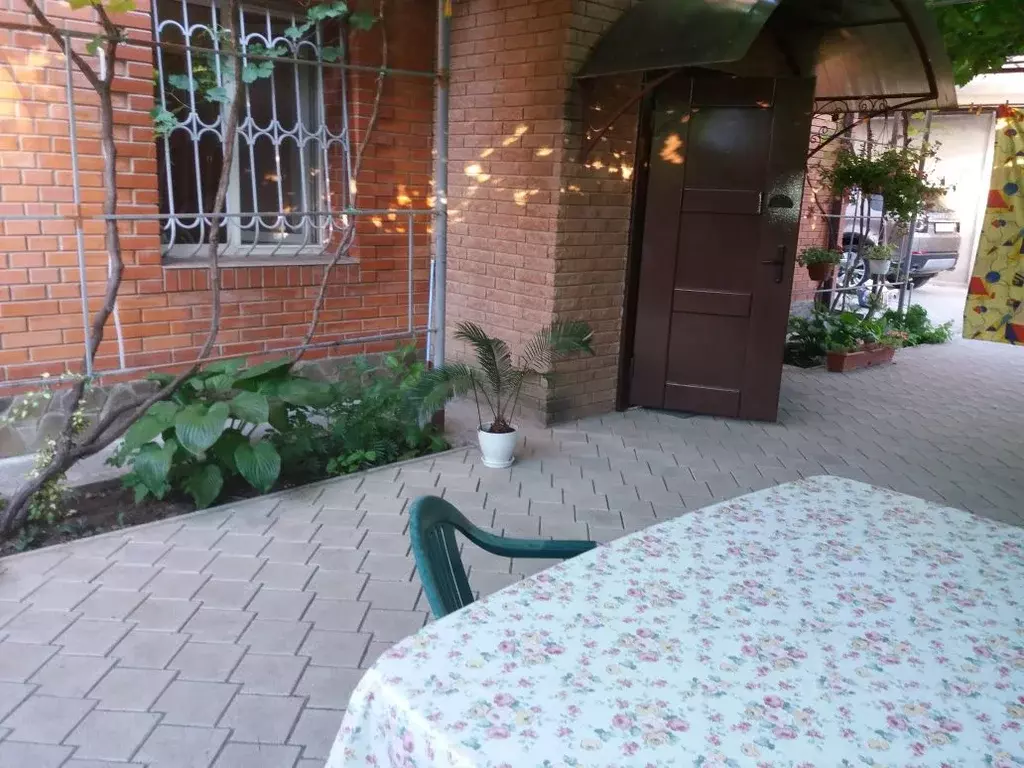 Дом в Крым, Евпатория ул. Токарева (100 м) - Фото 1