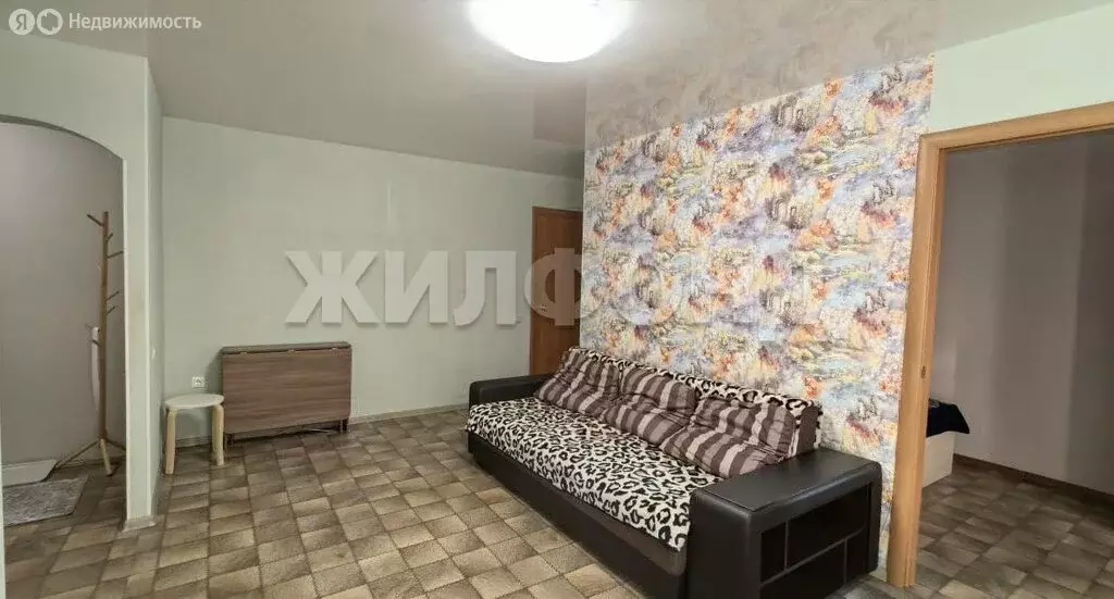 3-комнатная квартира: Новосибирск, улица Блюхера, 73/1 (55 м) - Фото 0