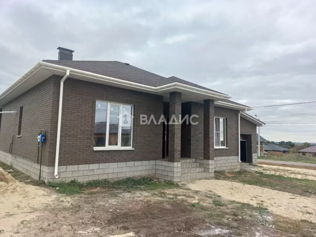 Дом в Белгородская область, Белгородский район, Дубовское с/пос, с. ... - Фото 1