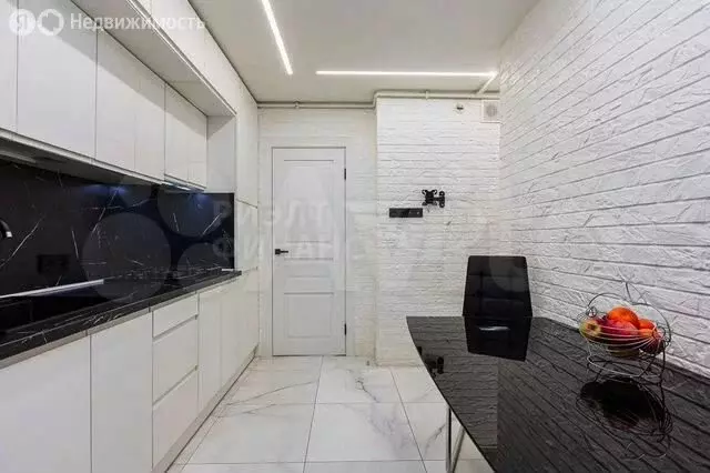 2-комнатная квартира: Калининград, Черниговская улица, 62 (40 м) - Фото 0