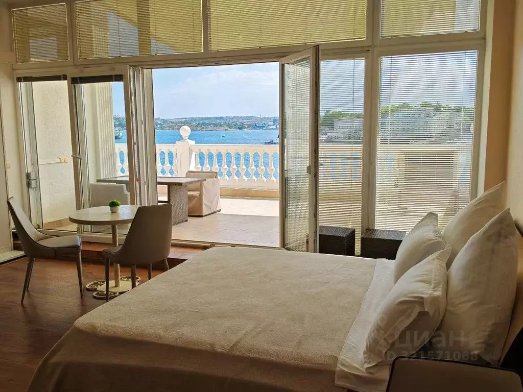 1-к кв. Севастополь наб. Адмирала Перелешина, 3 (94.0 м) - Фото 1