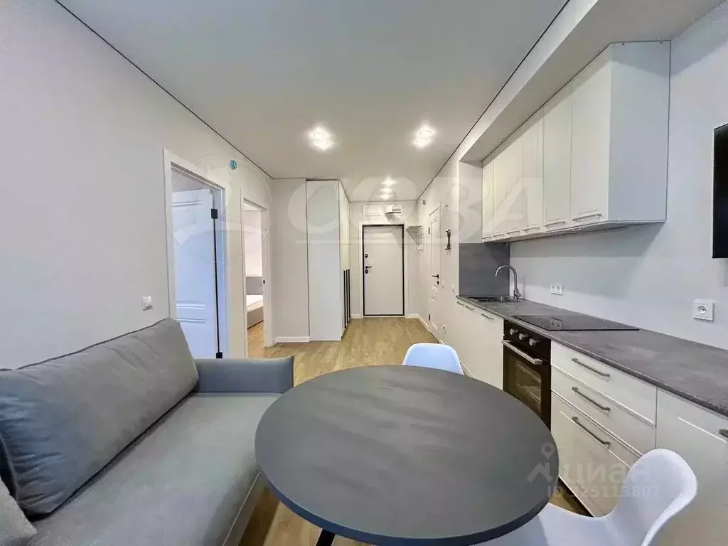 2-к кв. Тюменская область, Тюмень Харьковская ул., 72А (50.0 м) - Фото 1