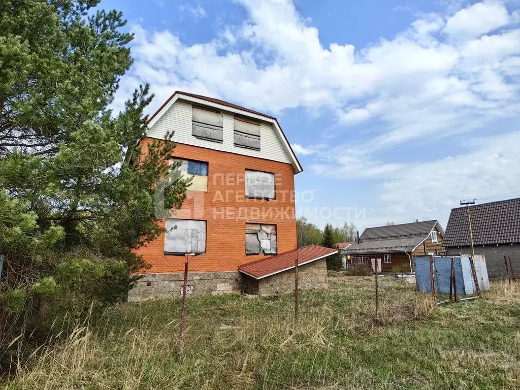 Дом в Московская область, Серпухов городской округ, д. Арнеево  (180 ... - Фото 1