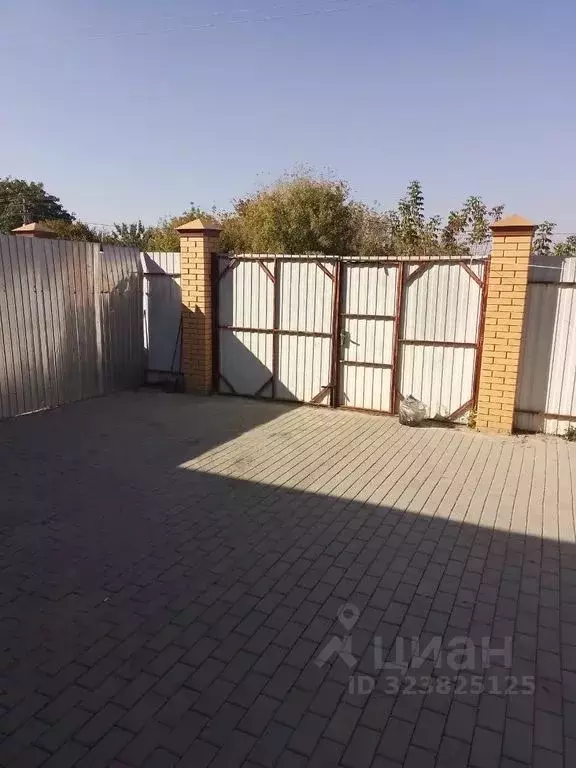 Дом в Белгородская область, Белгород ул. Имени Героя Советского Союза ... - Фото 2