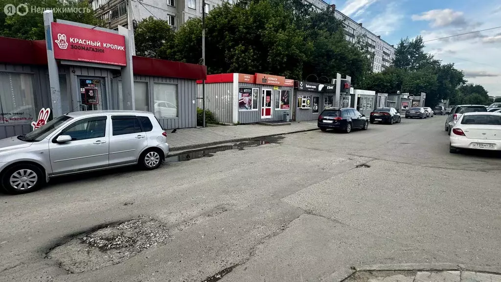 Торговая площадь (1350 м) - Фото 1