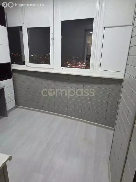 4-комнатная квартира: Тюмень, улица Бориса Опрокиднева, 2 (94 м) - Фото 1