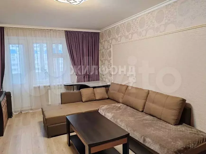 1-к. квартира, 40 м, 7/9 эт. - Фото 1