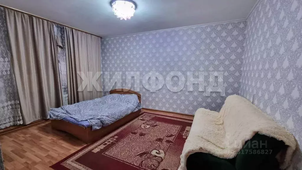 Дом в Новосибирская область, Новосибирск ул. Бориса Богаткова (895 м) - Фото 1