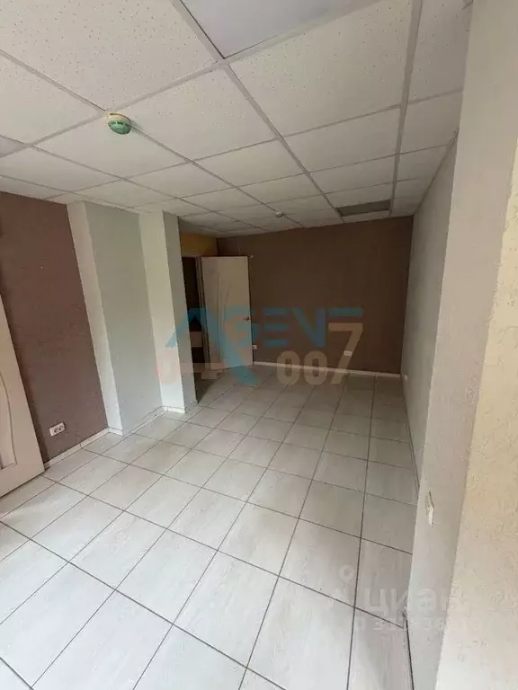 Помещение свободного назначения в Белгородская область, Строитель ... - Фото 1