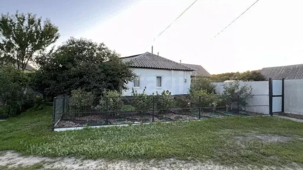 Дом в Белгородская область, Старый Оскол Луговая ул., 11 (50 м) - Фото 1